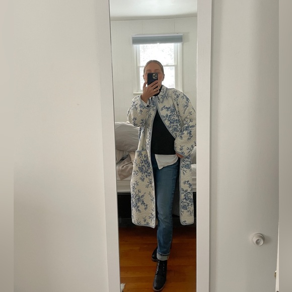 Meet your Posher, Brielle - Picture 2 of 2